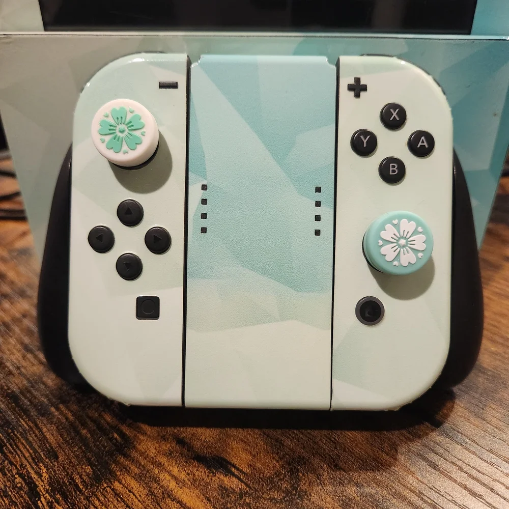 Nintendo Switch Console - Customized Geometric Green Joy-Con & Dock